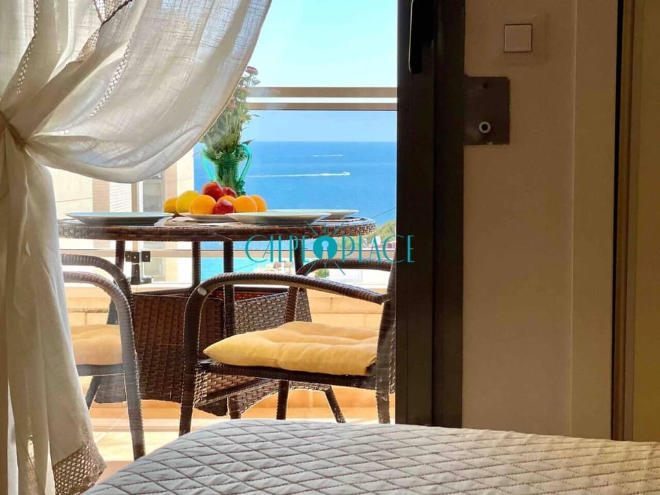 MENTA Apto. con piscina a solo 200m de la playa Apartment in Calp