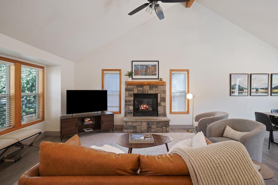 Quail Covey home House in Bend