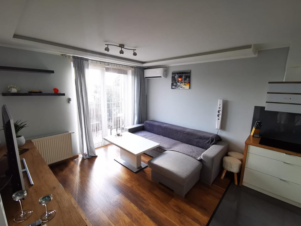 Living room, Photo of the whole room, Seating area