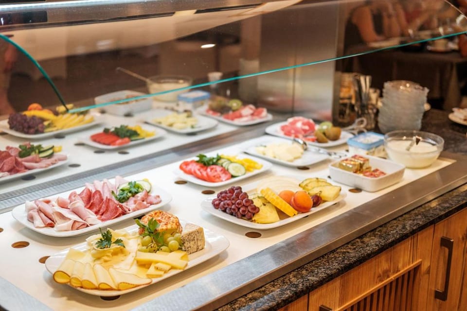 Buffet breakfast