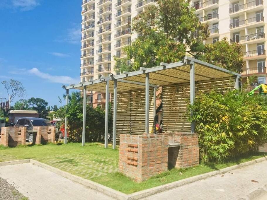 Patio, BBQ facilities, Garden