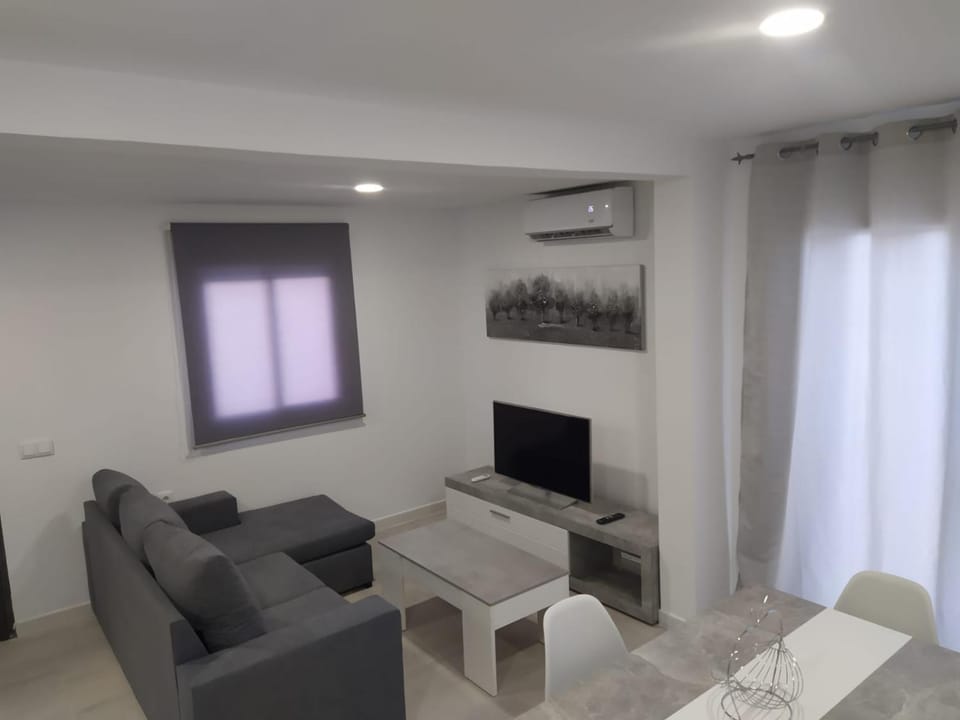 Communal lounge/ TV room, TV and multimedia