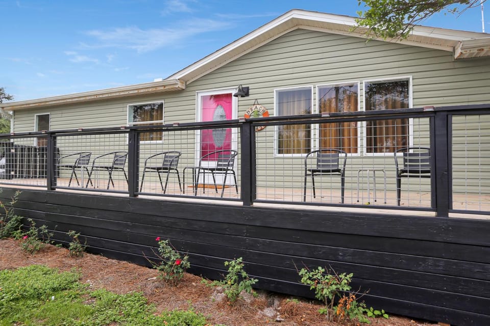 Flirty Flamingo by Pristine Properties Vacation Rentals House in Florida