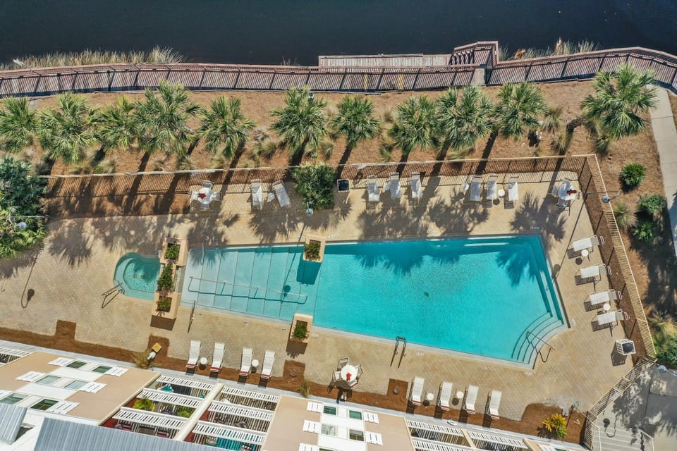 Waterside Village Condo 302 by Pristine Properties Vacation Rentals Apartment in Mexico Beach