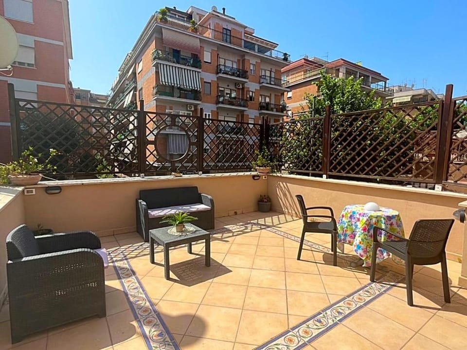 Pit stop Ciampino Station Bed and Breakfast in Rome