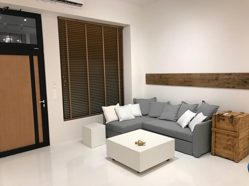 Fourteen All Seasons House Apartment in Chania