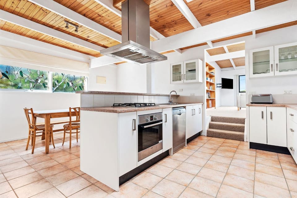 Fun Family Vacation Sorrento House in Melbourne Road
