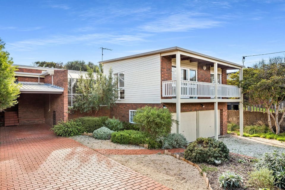 Fun Family Vacation Sorrento House in Melbourne Road