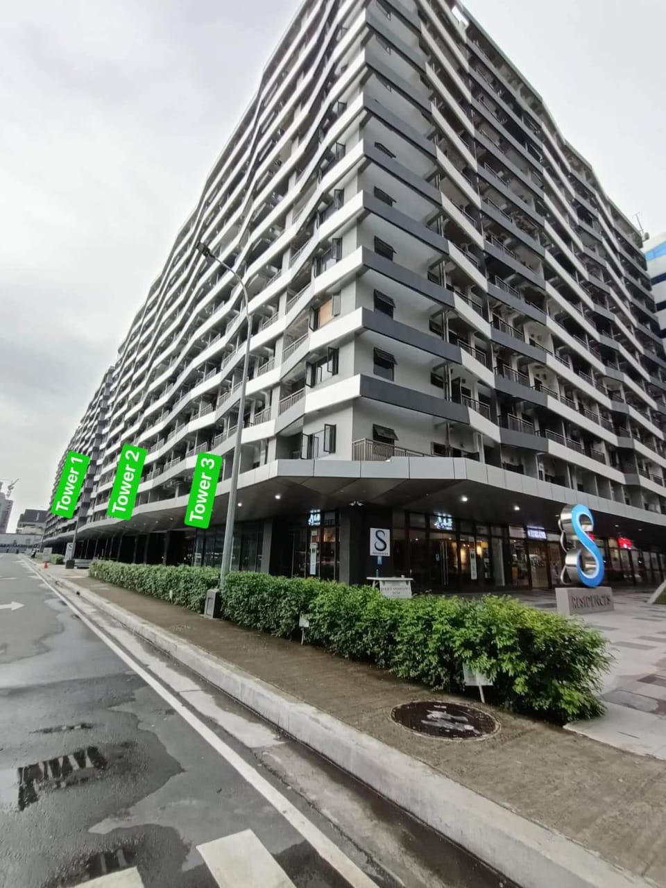 Property building, Day, Street view, Location