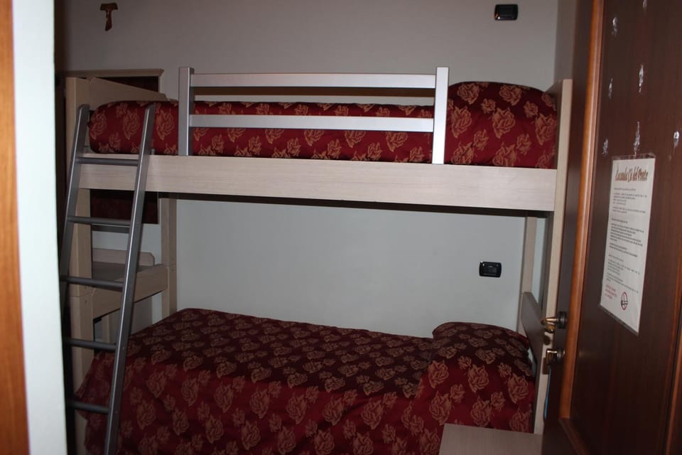 bunk bed