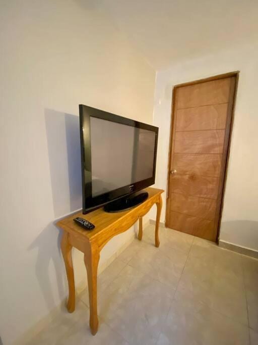Cozy 3B2Br Centric Location Pool Wifi Van Rental Apartment in Cancun