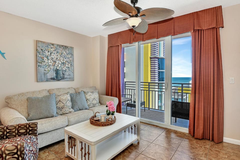 View (from property/room), Balcony/Terrace, Living room, Sea view, fireplace