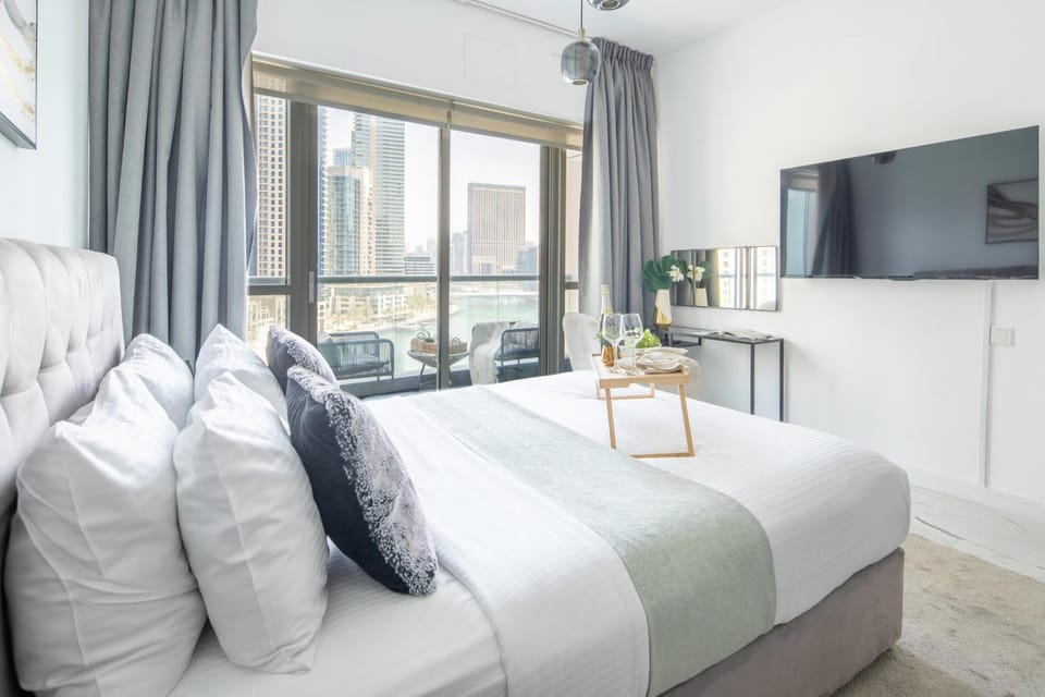 Bed, TV and multimedia