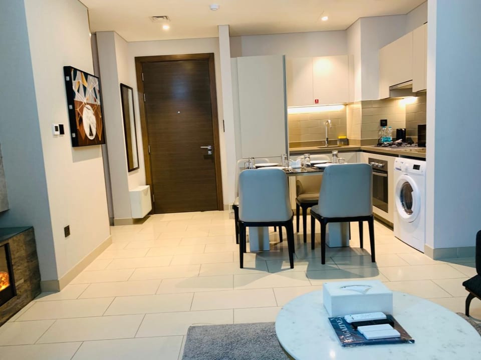 STAY BY LATINEM Luxury 2BR Holiday Home CV B2513 near Burj Khalifa Apartment in Dubai