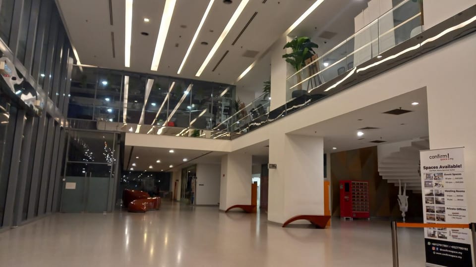 Restaurant/places to eat, Lobby or reception, Seating area