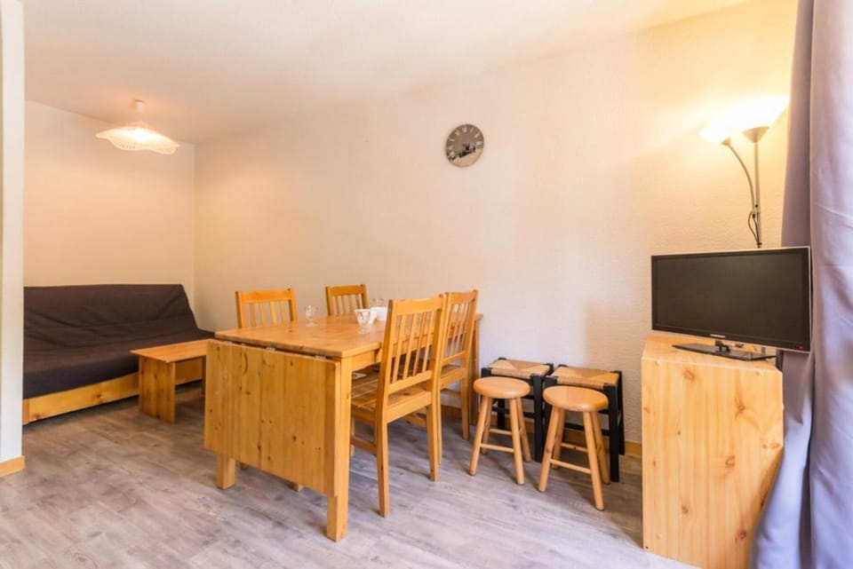 Résidence Le Tetras Lyre - Au pied du télécabine bel appartement MAE-4494 Cabin in Landry