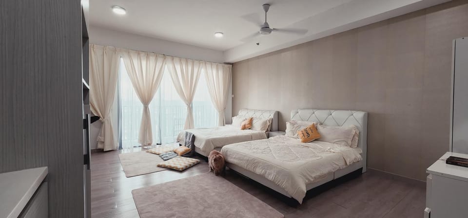 Bed, Living room, Photo of the whole room, Bedroom
