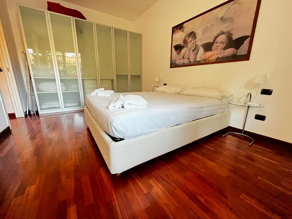 Bed, Photo of the whole room, Bedroom, wardrobe