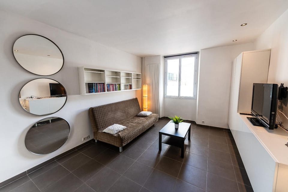 Théa : Studio avec parking privé - Actif+ Location- Apartment in Marseille