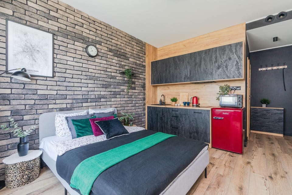 Bed, Photo of the whole room, Bedroom, oven, stove