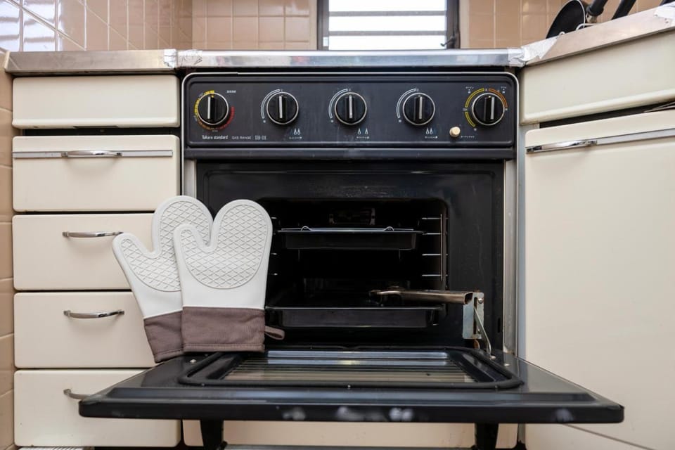 oven, kitchen