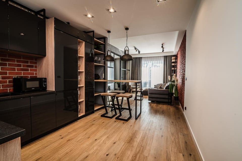 Kitchen or kitchenette, Living room, minibar