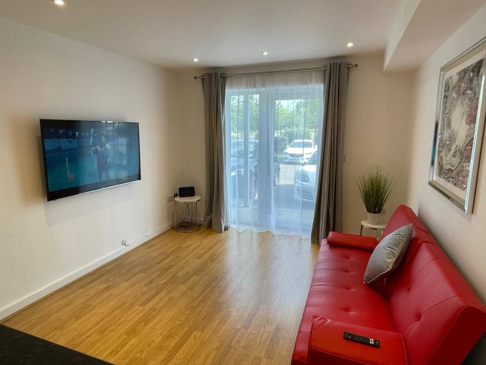 Communal lounge/ TV room