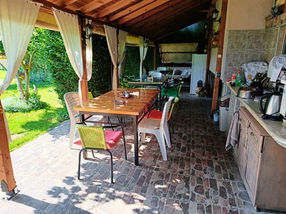 Patio, BBQ facilities, Garden, Kitchen or kitchenette, Dining area