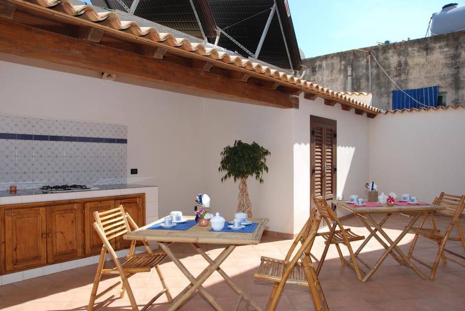 Patio, Day
