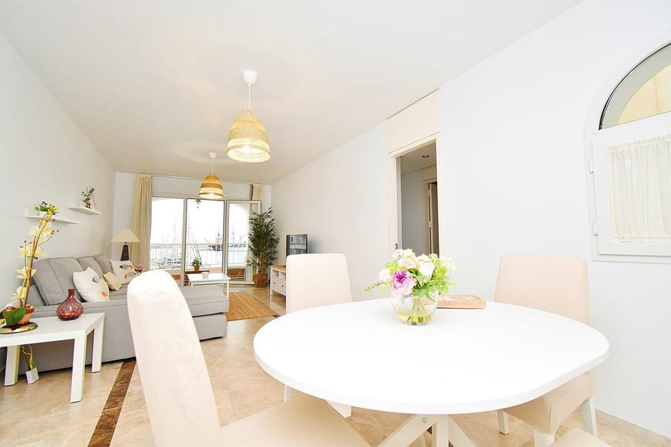 Expoholidays - Puerto Deportivo La Goleta Apartment in Andalusia