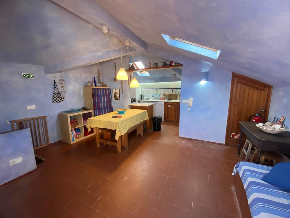 Casa do Búzio Cosy Apartment next to the Beach Apartment in Lisbon District