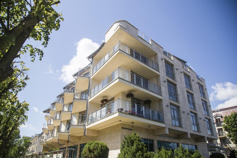 Property building, Day