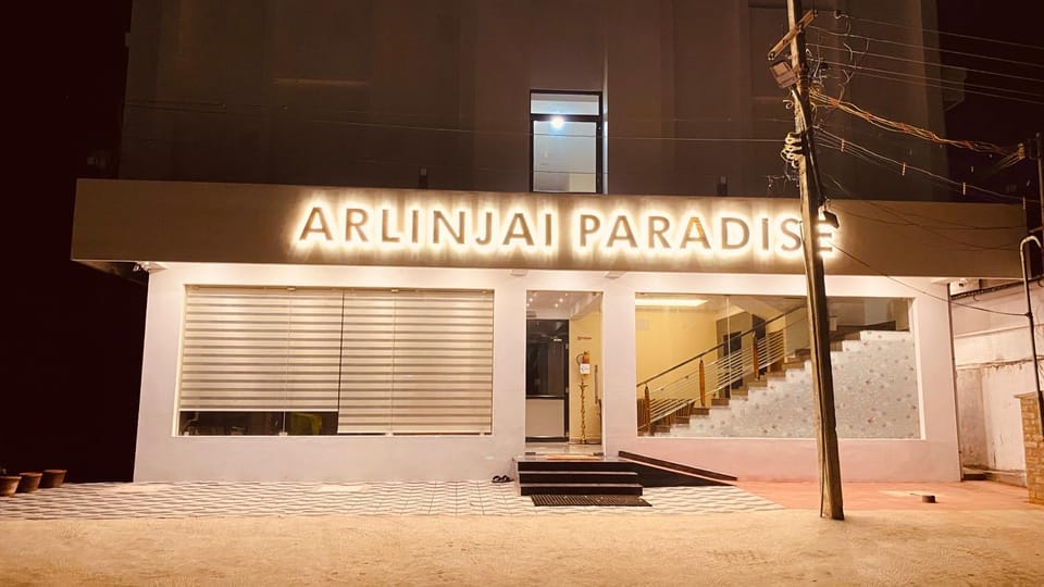 Facade/entrance, Night, Text overlay