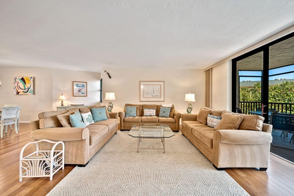 Compass Point #201 House in Sanibel Island