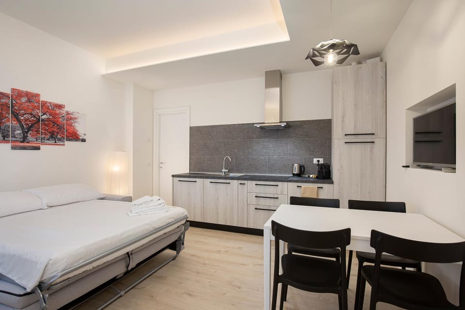 Kitchen or kitchenette, Living room