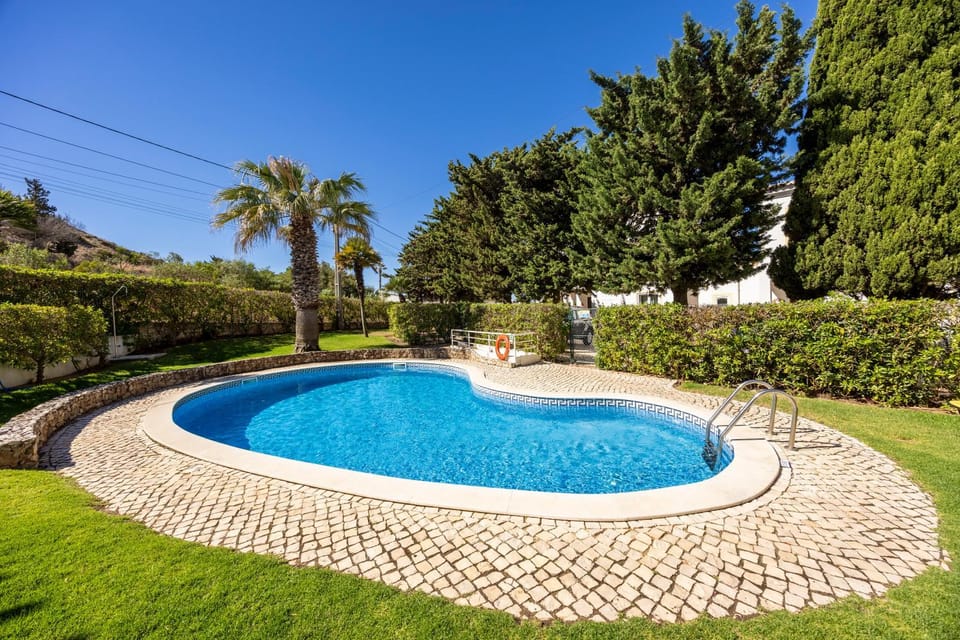Day, Natural landscape, Swimming pool