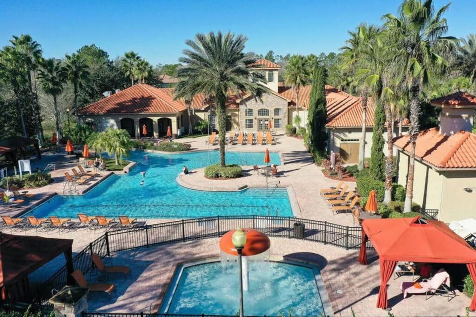 Property building, Spring, Day, Natural landscape, Garden view, Pool view, Swimming pool, sunbed