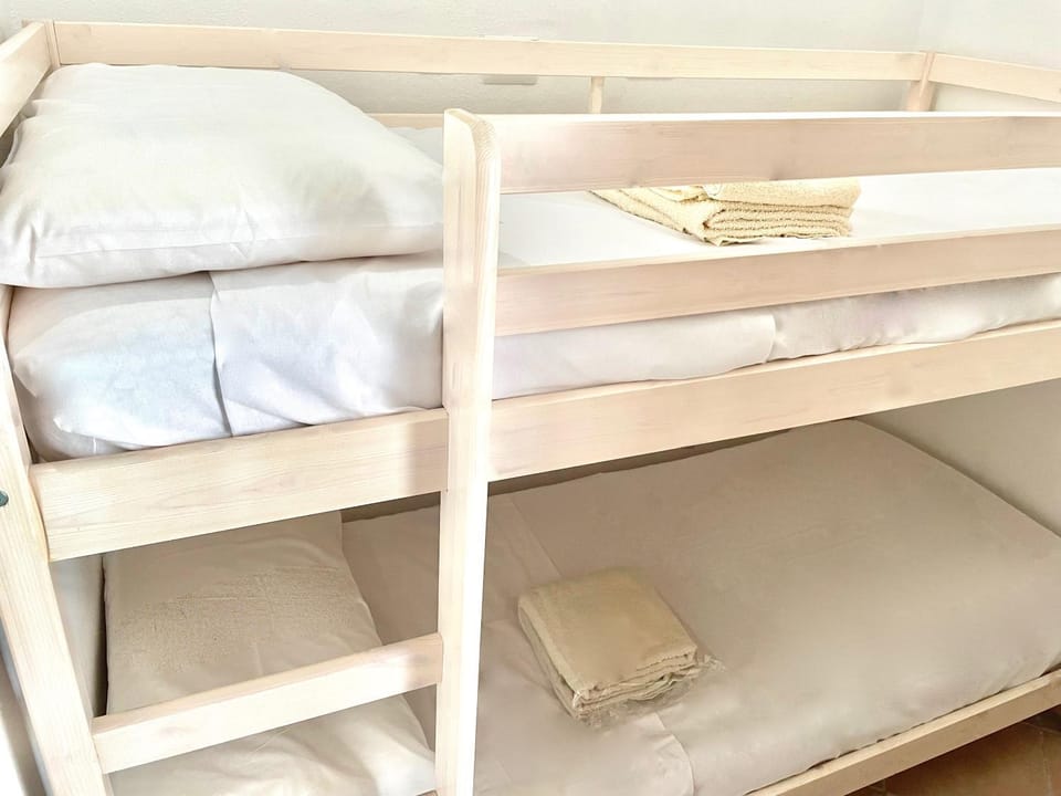 bunk bed