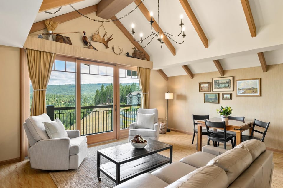Suncadia Penthouse w/ Mountain & River Views! House in Kittitas County