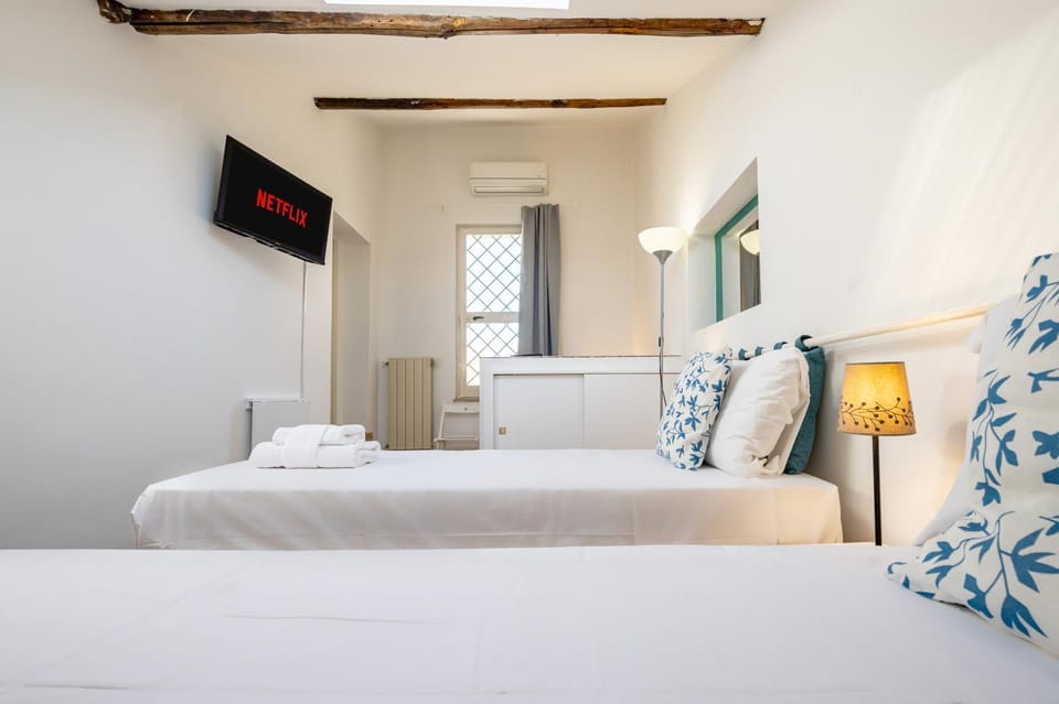 TV and multimedia, Bedroom, towels, air conditioner