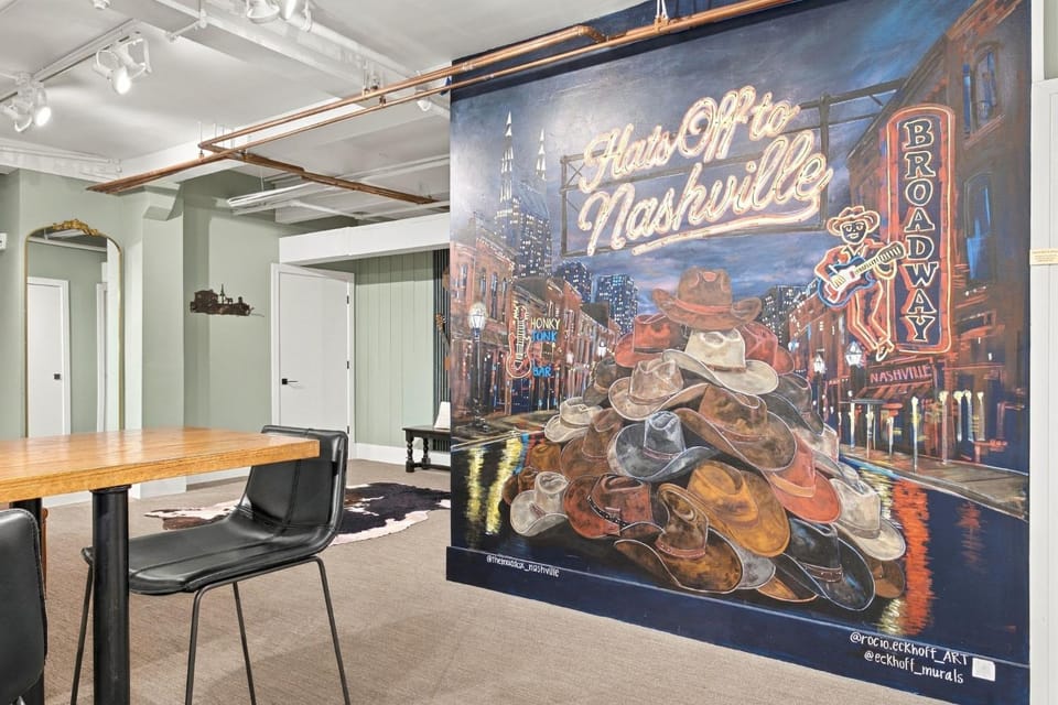 Music City Suite 6BR by Maddox Hotel Apartment in East Nashville