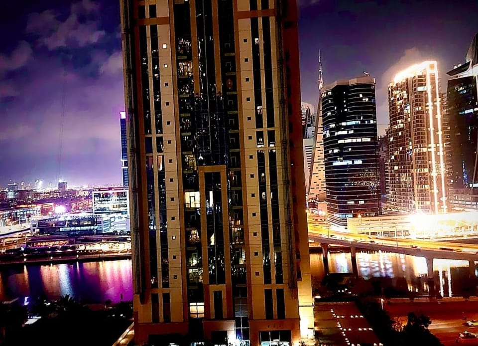 White Sage - Amna Tower Apartment in Dubai