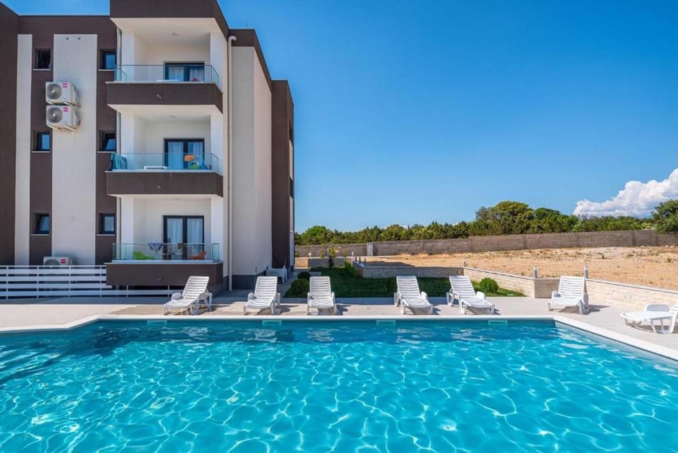 Property building, Pool view, Swimming pool