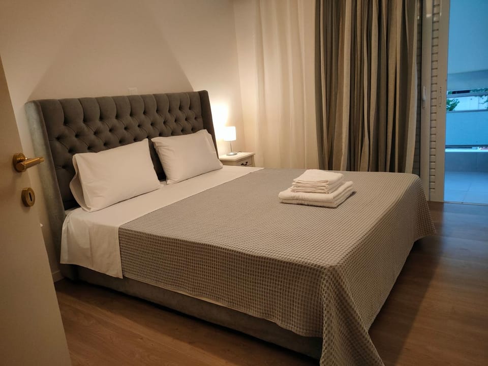CA Comfort Living Apartment in Messenia