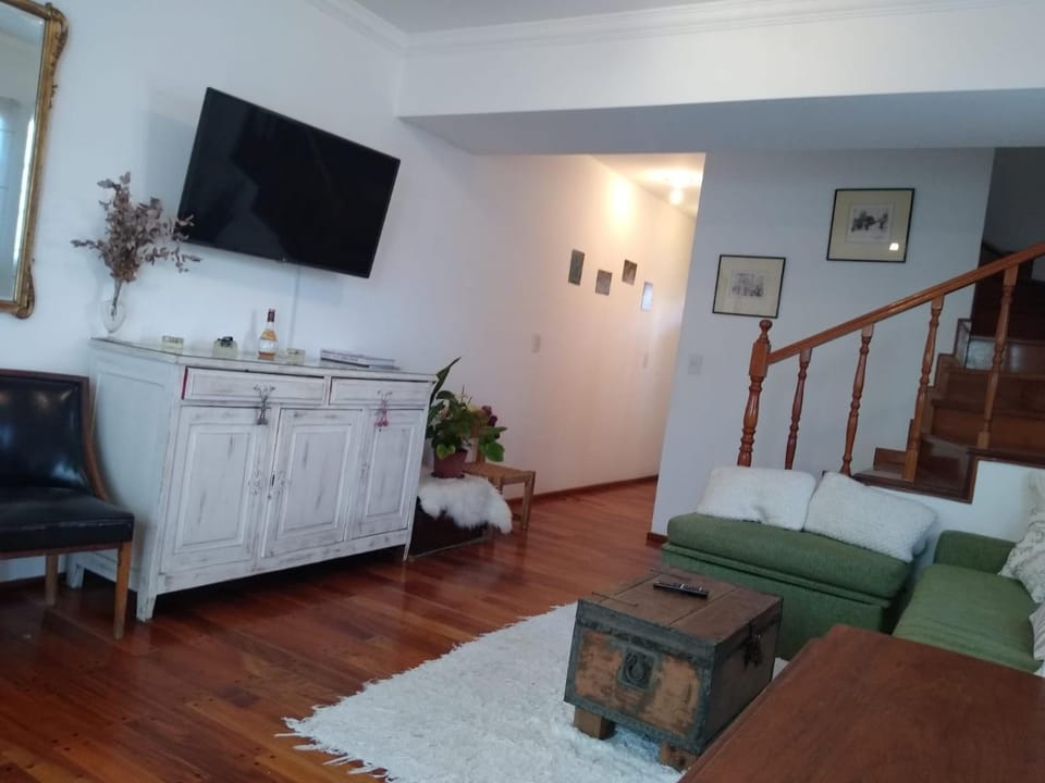 Olivos, Habitaciones en Simpatico Duplex Vacation rental in Buenos Aires Province