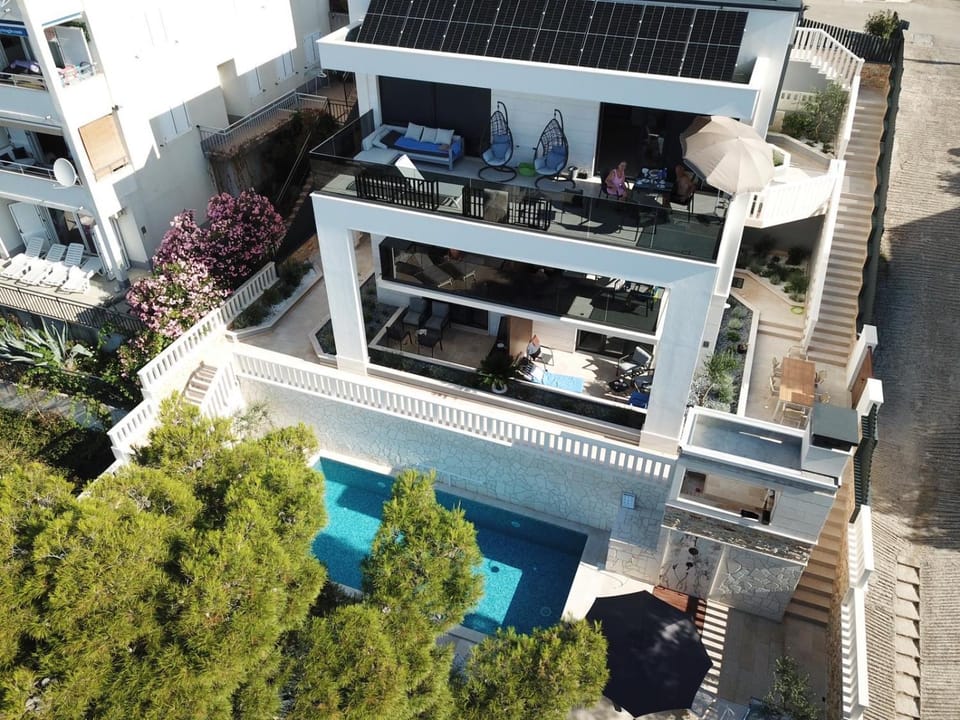 Property building, Patio, Day, Bird's eye view, View (from property/room), Balcony/Terrace, Swimming pool