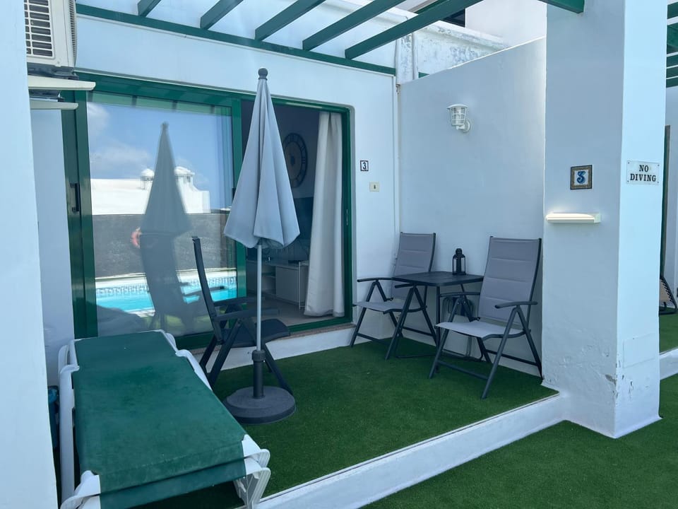 Oasis Blue - beautiful 1 bedroom apartment on private complex with pool Apartment in Puerto del Carmen