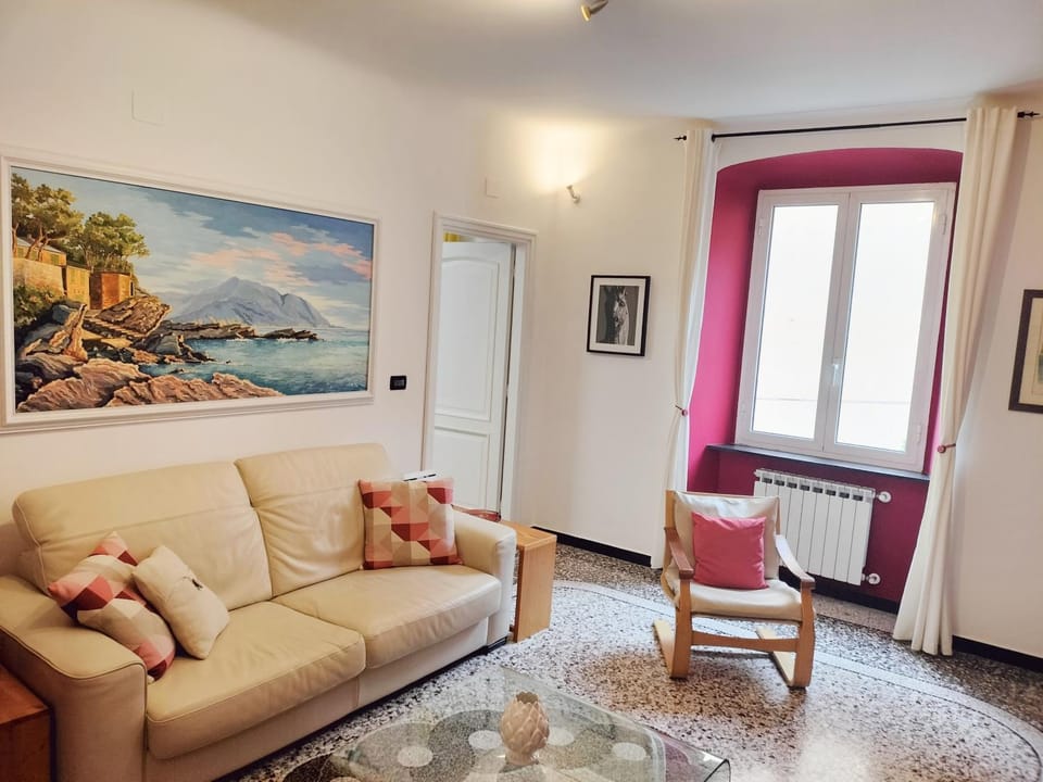 Principe Station & Castelletto-FLATx4-Optional PARKING Apartment in Genoa