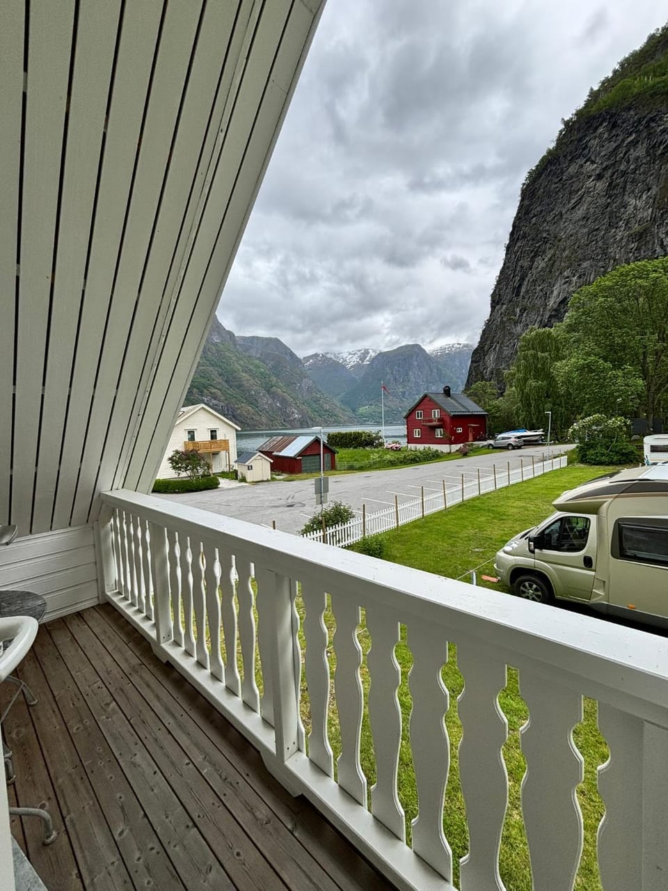 Spring, Day, Neighbourhood, Natural landscape, Mountain view