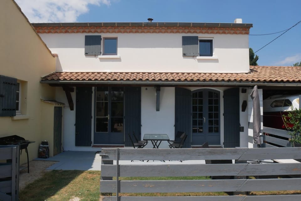 Property building, Patio